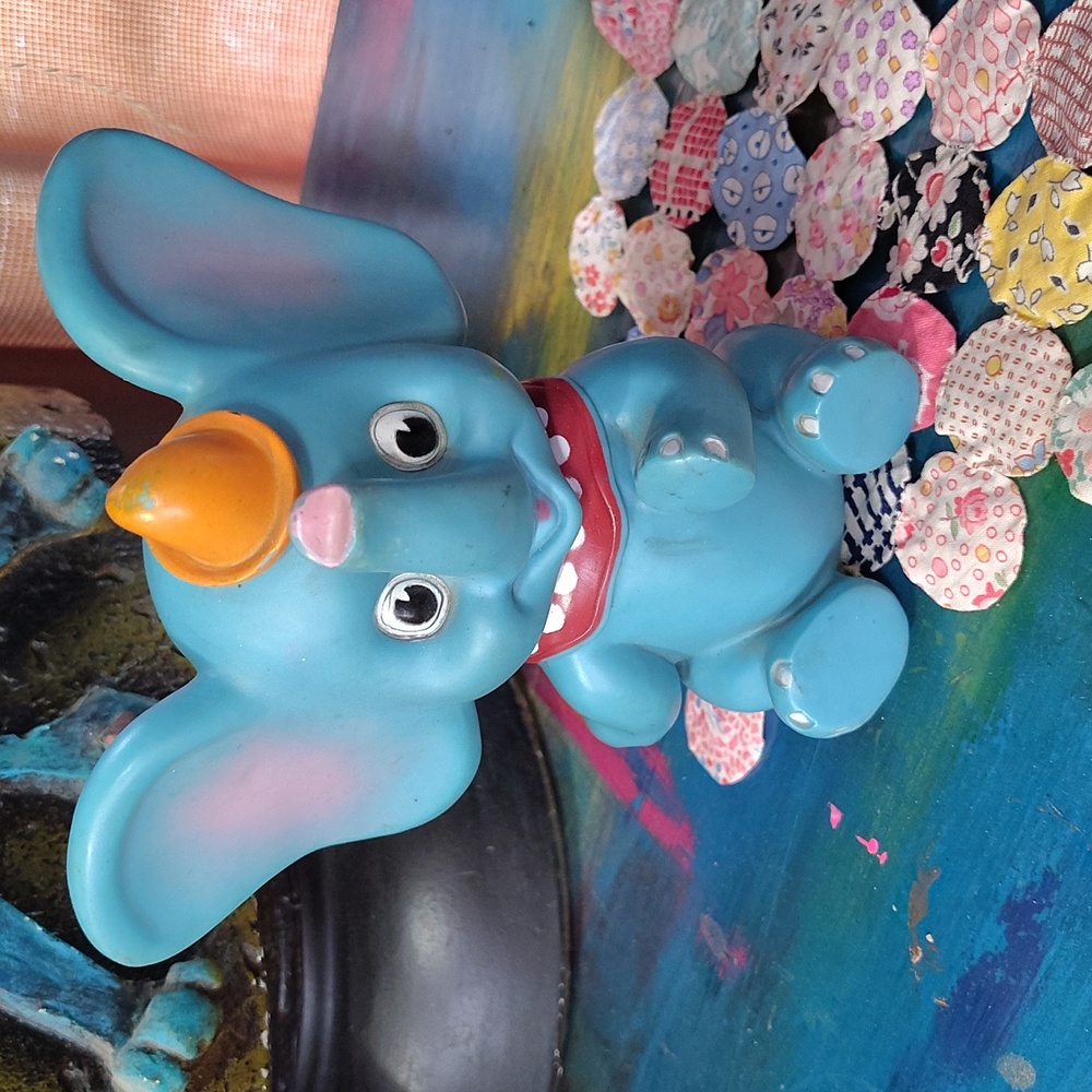VINTAGE 70's DISNEY PRODUCTIONS DUMBO THE ELEPHANT TOY JAPAN